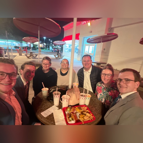 Meet your Posher, Arianna - Picture 3 of 14